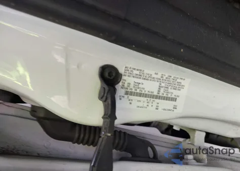 2016 Ford Focus S z USA, uszkodzony, nr VIN 1FADP3E24GL381519